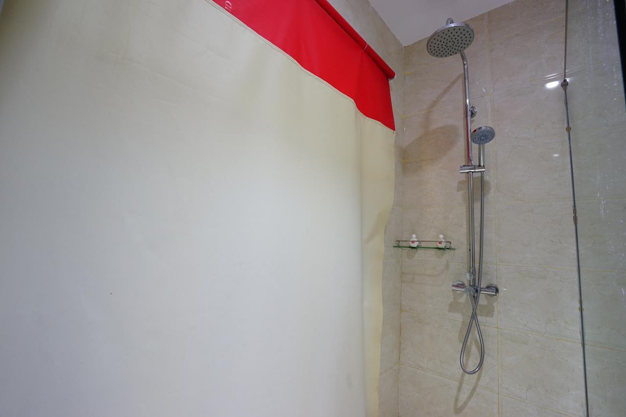 Zen Rooms Near Bcs Mall Penuin Batam Eksteriør bilde