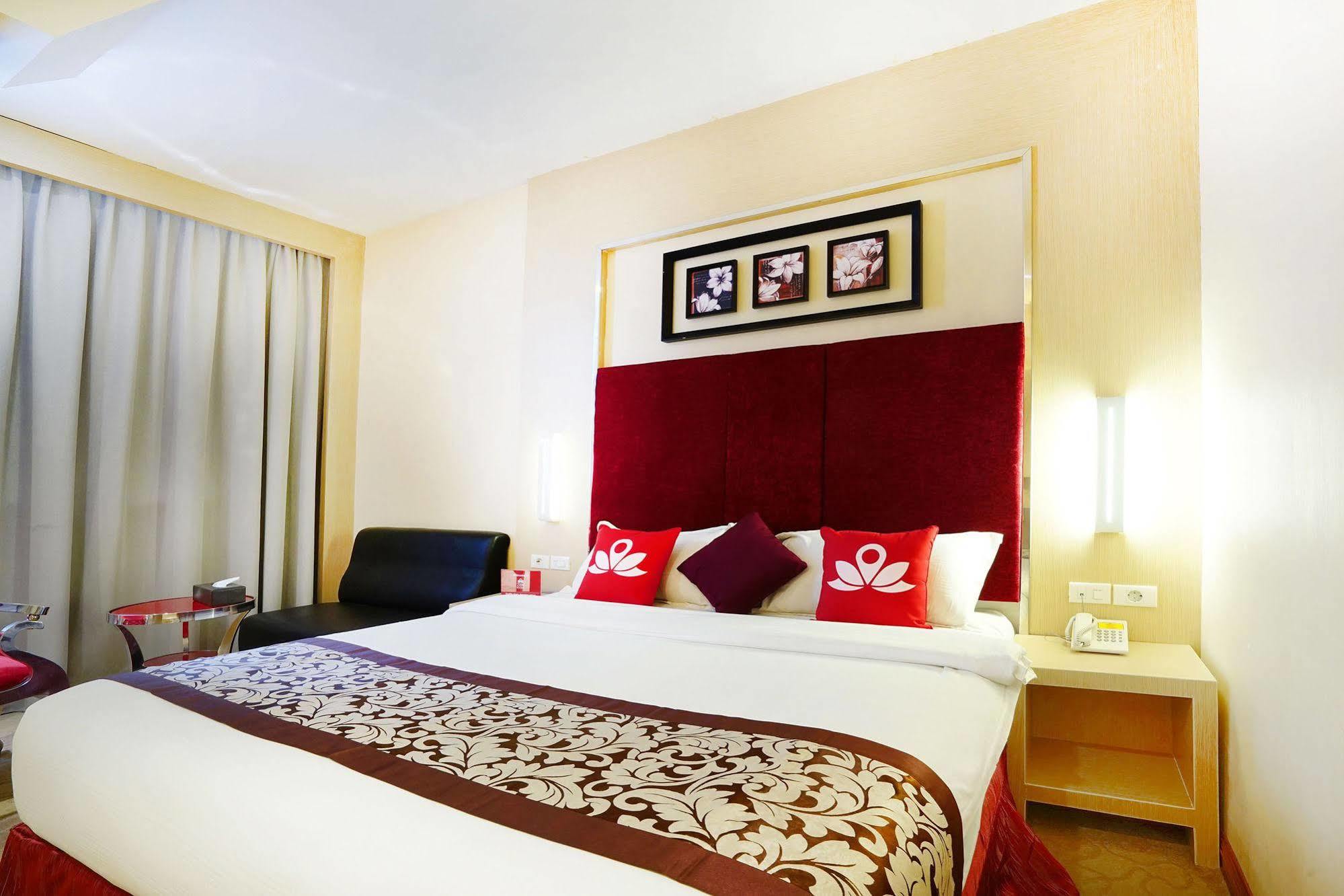 Zen Rooms Near Bcs Mall Penuin Batam Eksteriør bilde
